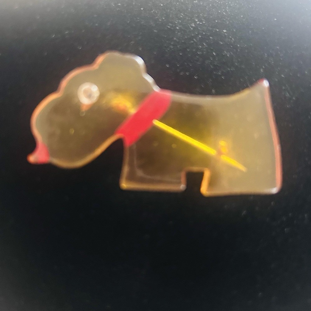 Vintage Butterscotch Bakelite Scotty Dog Brooch Pin Red Collar & Nose Art Deco - Picture 11 of 11